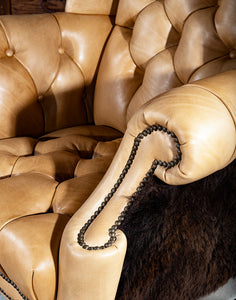 The Tatonka American Bison Chair | Tufted Saddle Leather - Buffalo Hide | Western Style | Casa de Myers